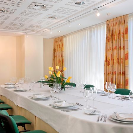 Holiday Inn Lisbon By Ihg Exterior foto
