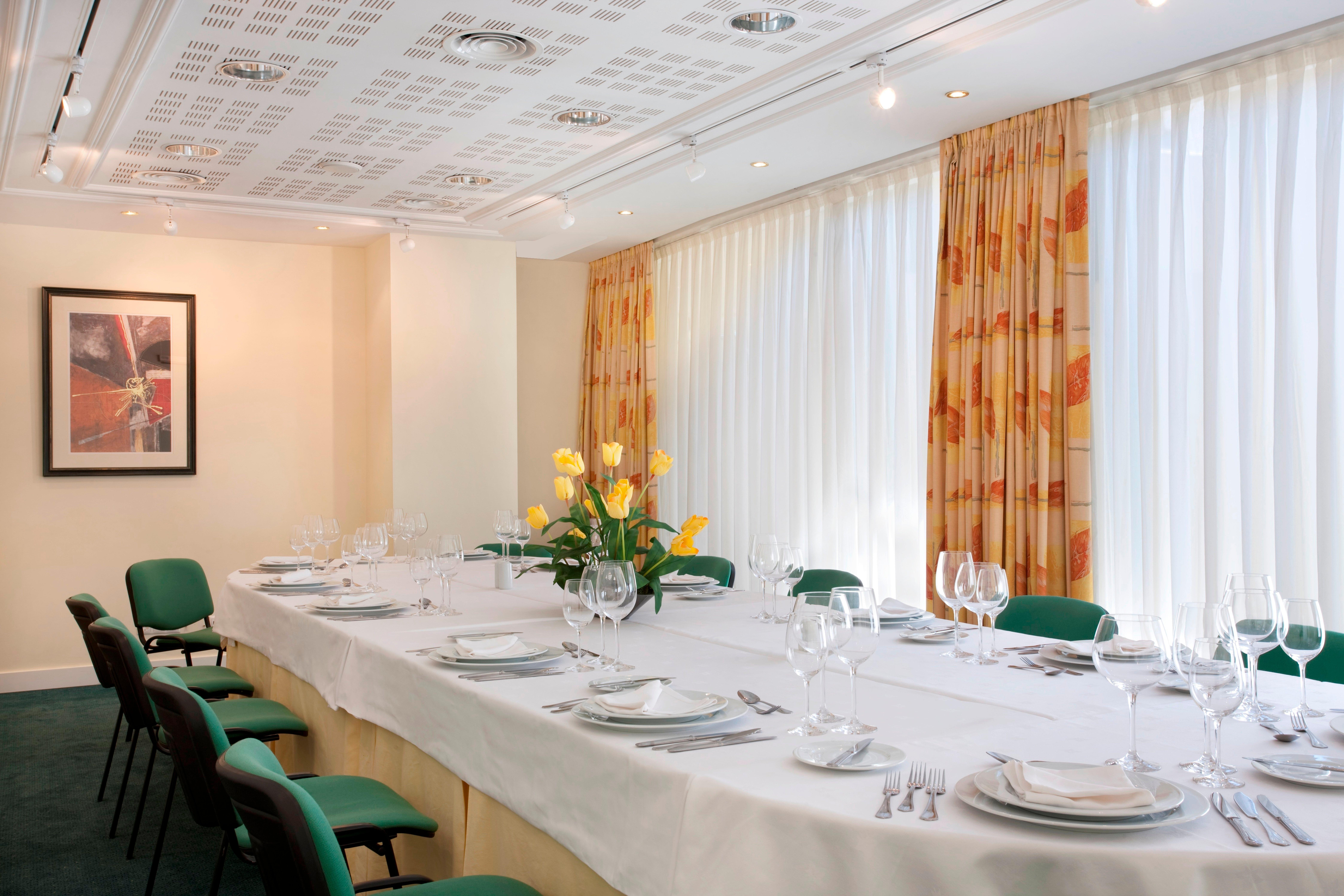 Holiday Inn Lisbon By Ihg Exterior foto